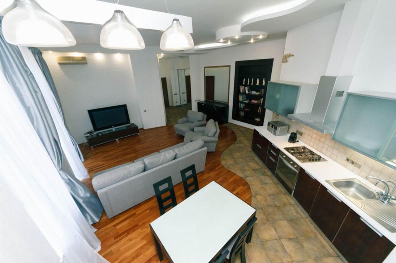 דירות קייב Lux Near Maidan, Khreschutyk 3Br מראה חיצוני תמונה