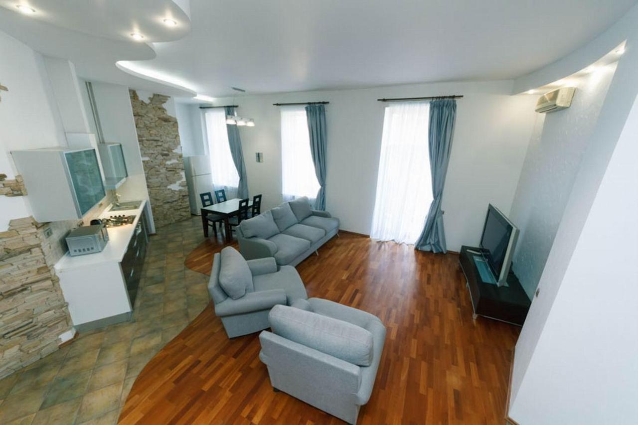 דירות קייב Lux Near Maidan, Khreschutyk 3Br מראה חיצוני תמונה