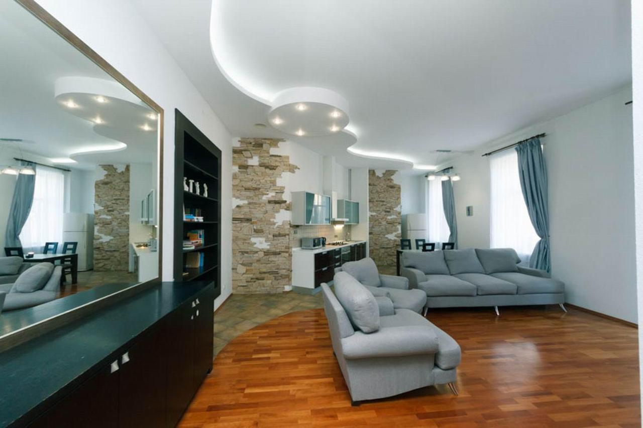 דירות קייב Lux Near Maidan, Khreschutyk 3Br מראה חיצוני תמונה